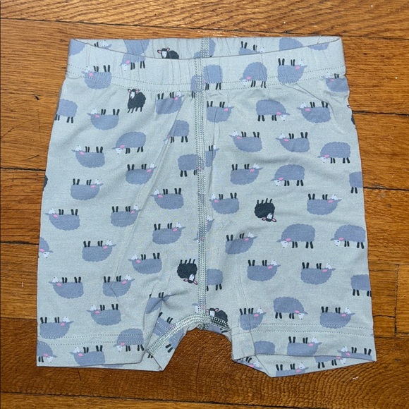 Hanna Andersson Hanna soft short jams - Picture 2 of 5